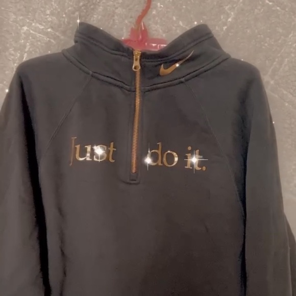 Cropped Nike Hoodie - Picture 1 of 4